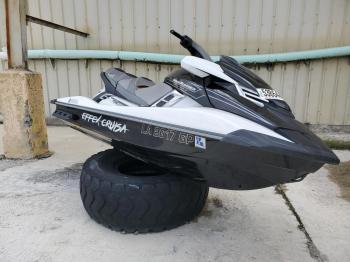  Salvage Yamaha Jetski