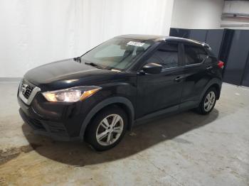  Salvage Nissan Kicks