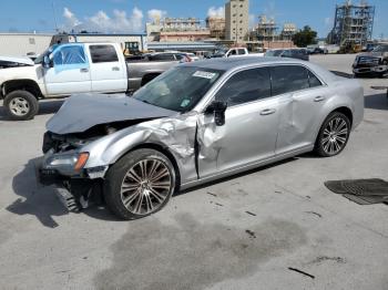  Salvage Chrysler 300