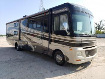  Salvage Workhorse Custom Cha Motorhome