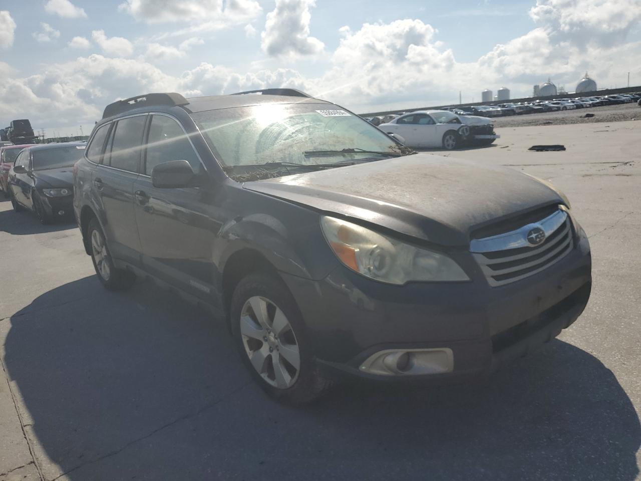 Subaru Outback 2.5i Premium Image 10