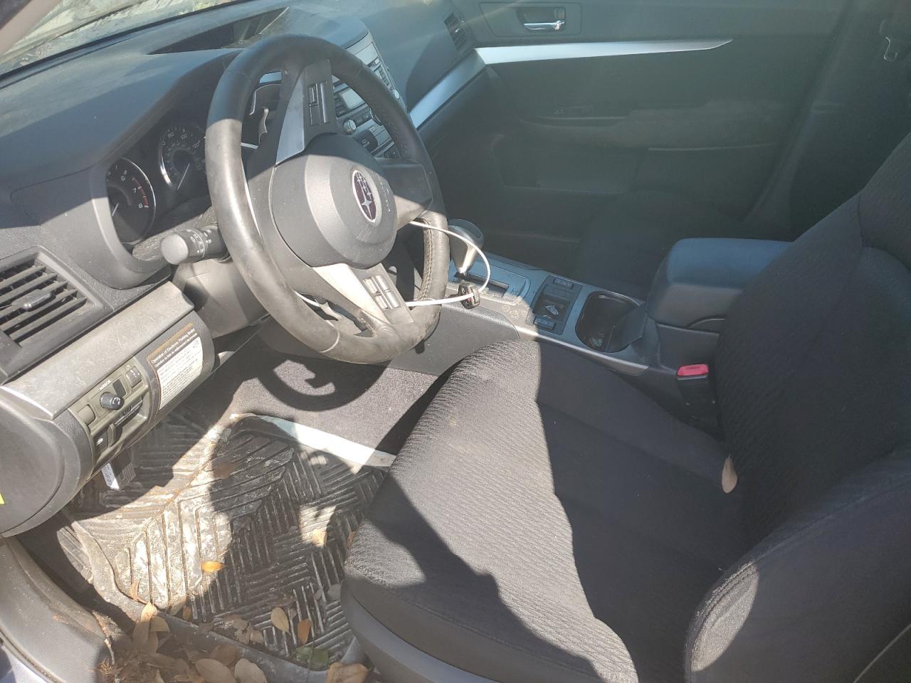 Subaru Outback 2.5i Premium Image 6