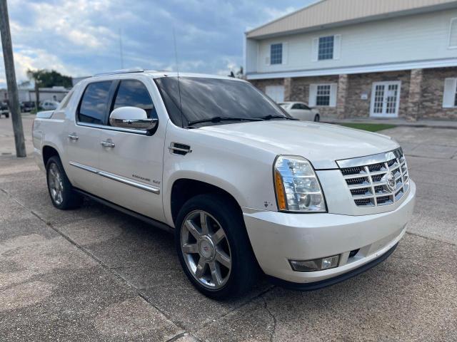  Salvage Cadillac Escalade