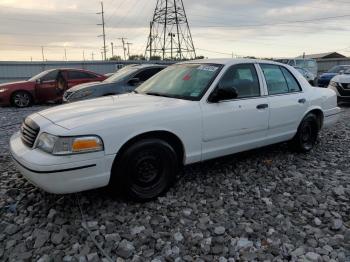  Salvage Ford Crown Vic