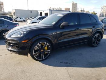  Salvage Porsche Cayenne