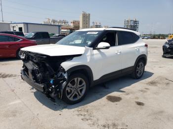  Salvage Kia Seltos