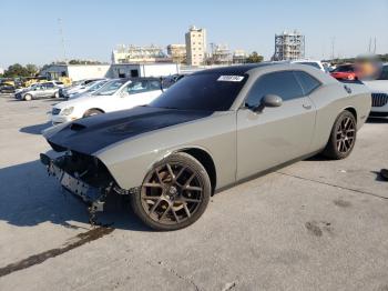  Salvage Dodge Challenger