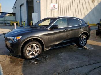  Salvage Alfa Romeo Stelvio