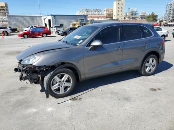  Salvage Porsche Cayenne