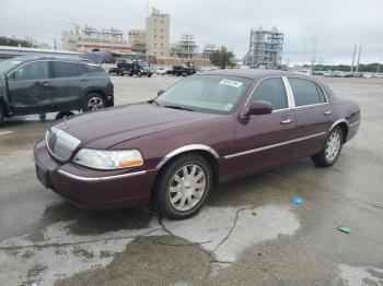  Salvage Lincoln Towncar