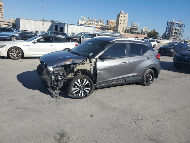  Salvage Nissan Kicks