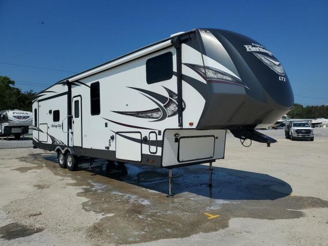  Salvage Heri 5th Wheel