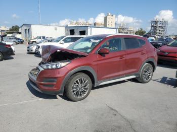  Salvage Hyundai TUCSON