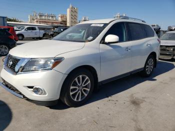  Salvage Nissan Pathfinder