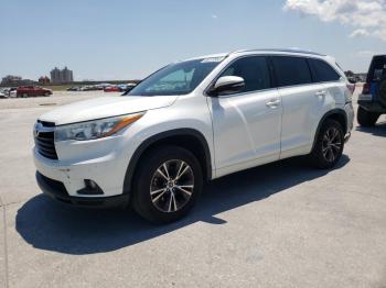  Salvage Toyota Highlander