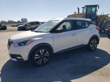  Salvage Nissan Kicks