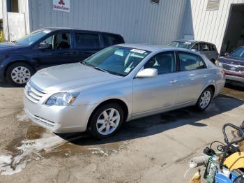  Salvage Toyota Avalon