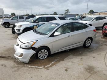  Salvage Hyundai ACCENT