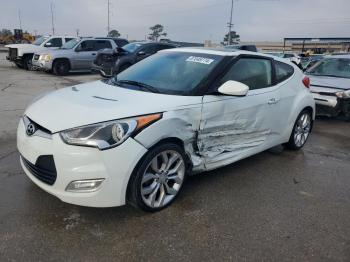  Salvage Hyundai VELOSTER