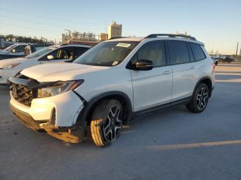  Salvage Honda Passport