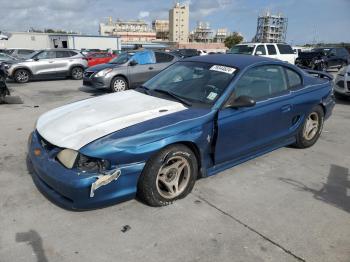  Salvage Ford Mustang