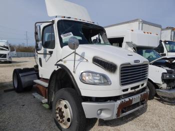  Salvage Freightliner M2 106 Med