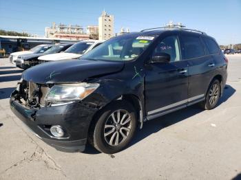  Salvage Nissan Pathfinder