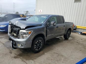  Salvage Nissan Titan