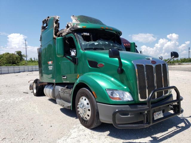  Salvage Peterbilt 579