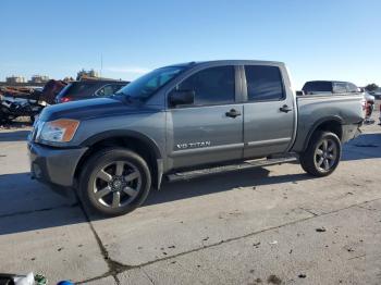  Salvage Nissan Titan