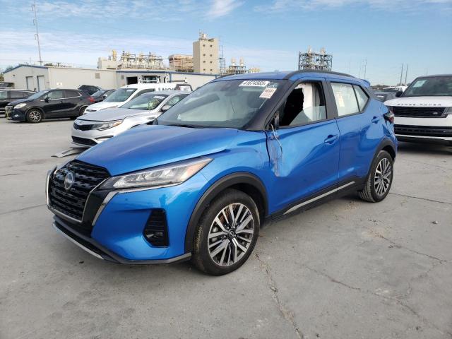  Salvage Nissan Kicks