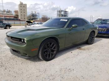  Salvage Dodge Challenger