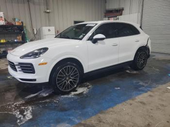  Salvage Porsche Cayenne