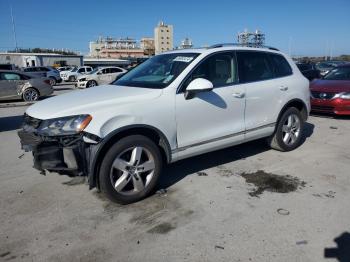  Salvage Volkswagen Touareg