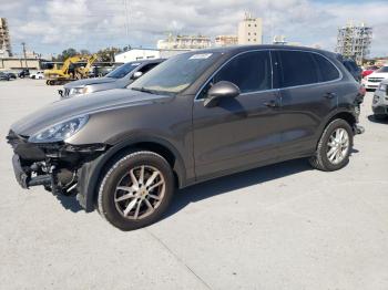  Salvage Porsche Cayenne