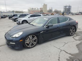  Salvage Porsche Panamera