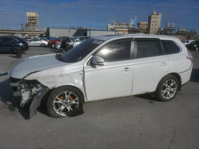  Salvage Mitsubishi Outlander