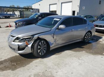  Salvage Hyundai Genesis