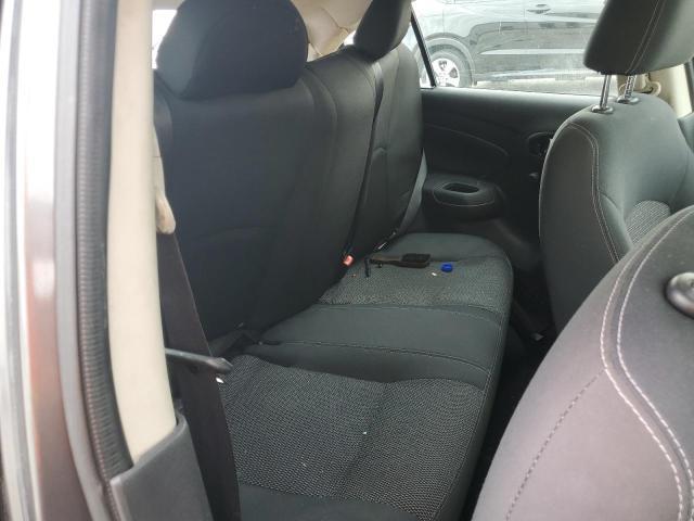 Nissan Versa S Image 6