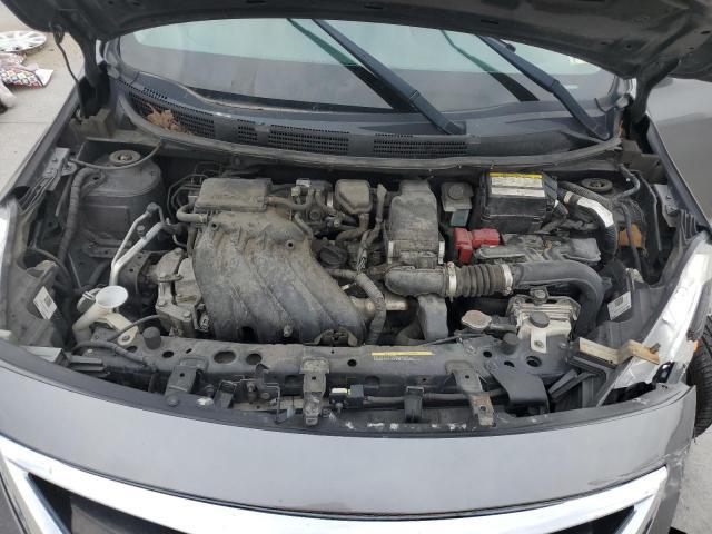 Nissan Versa S Image 9