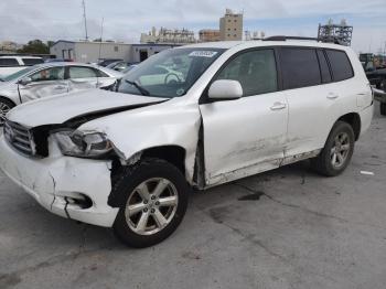  Salvage Toyota Highlander