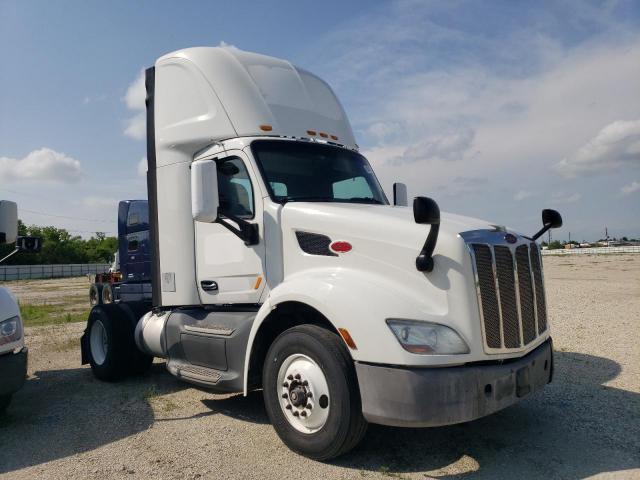  Salvage Peterbilt 579