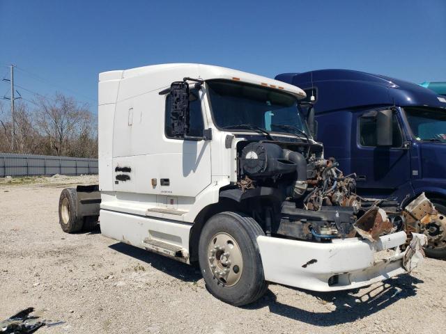  Salvage Volvo Vn