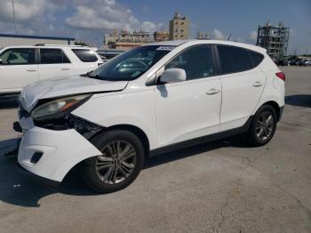  Salvage Hyundai TUCSON