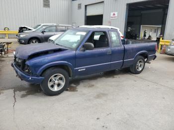  Salvage Chevrolet S-10
