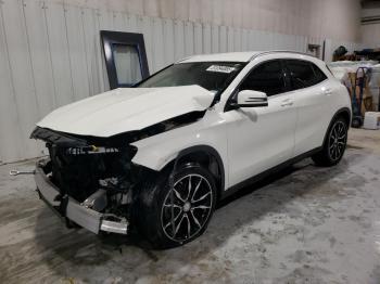  Salvage Mercedes-Benz GLA