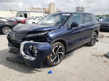  Salvage Mitsubishi Outlander