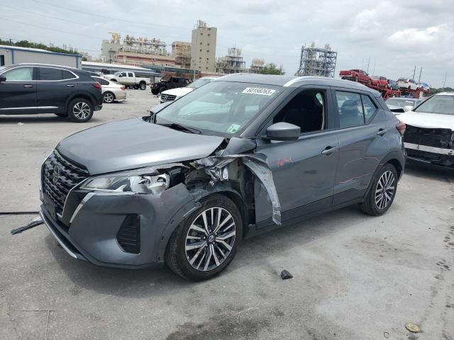  Salvage Nissan Kicks