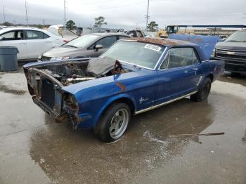 Salvage Ford Mustang
