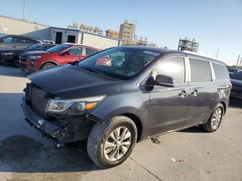  Salvage Kia Sedona